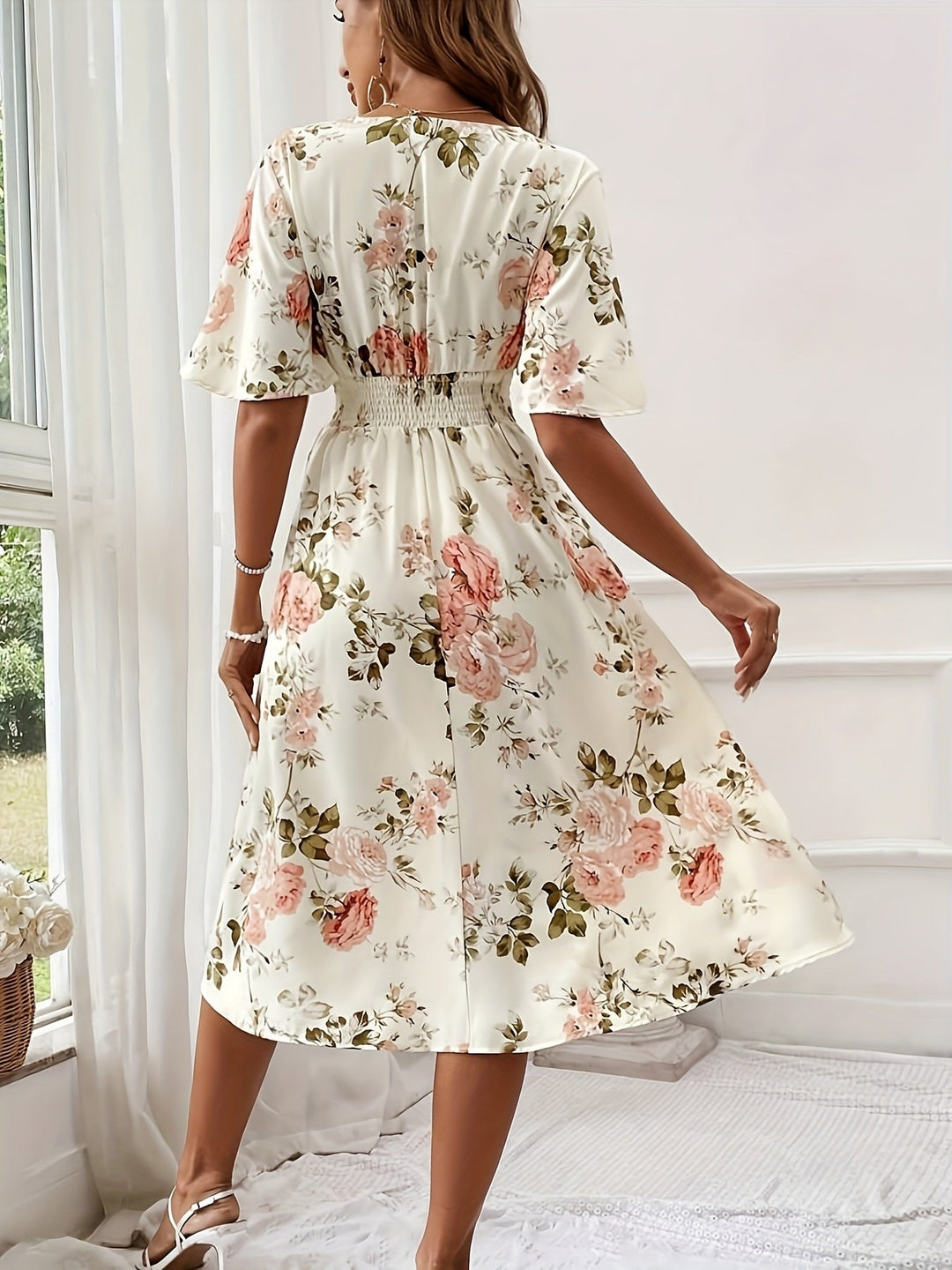 Lily – Robe sans manches à imprimé floral