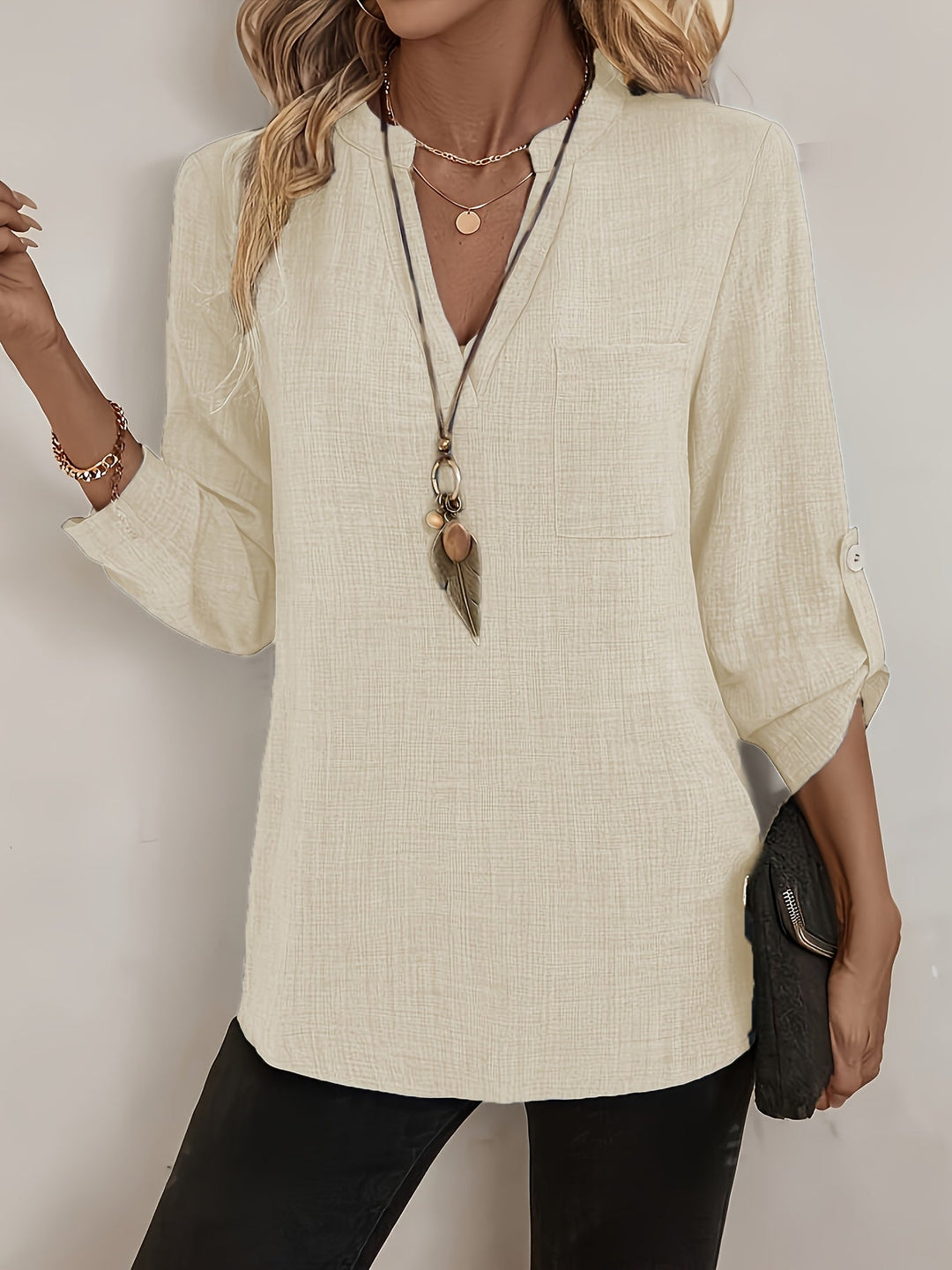 Seraphine - La Blouse V-Neck Sans Effort