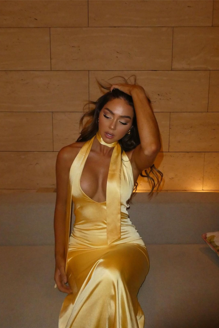 Eliane - Robe Maxi en Satin avec Nœud au Cou
