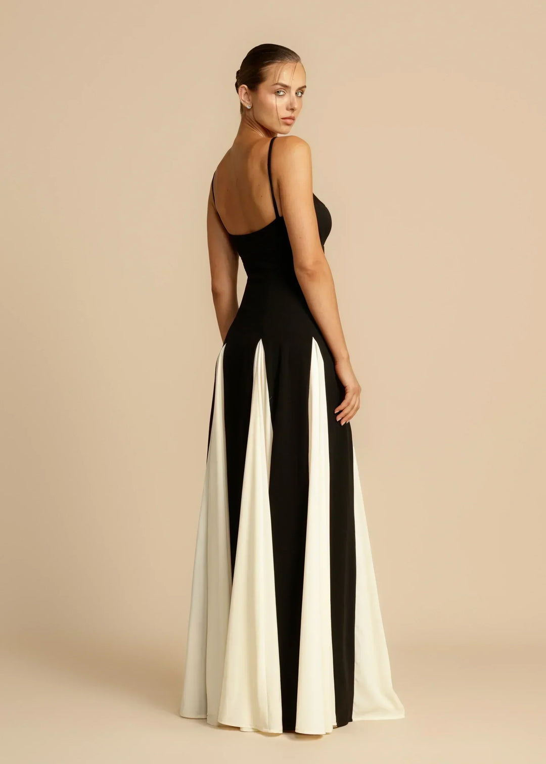 Celia - Robe Maxi Élégante avec Volants Contrastés