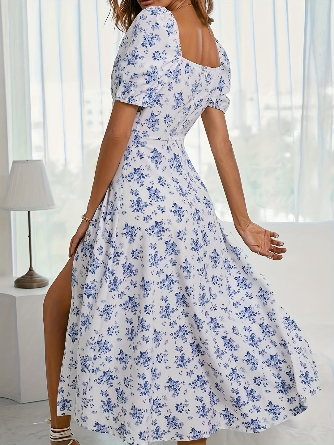 Arce - Robe Élégante à Manches Bouffantes Florales
