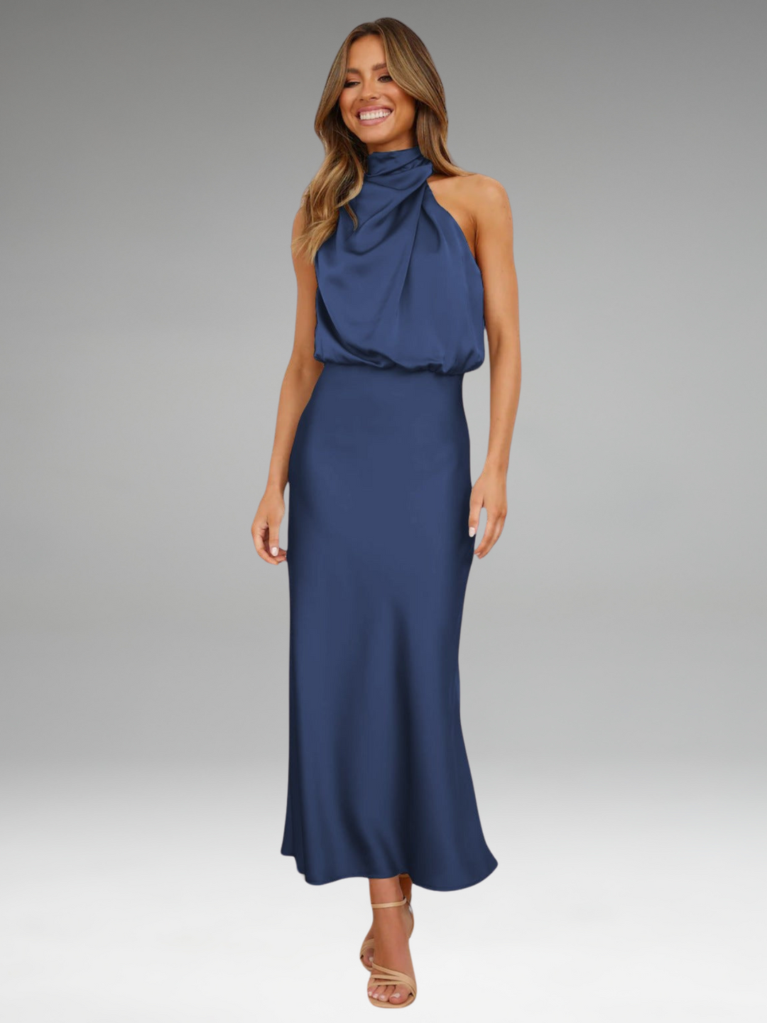 Flavia - Robe en satin glamour avec col halter