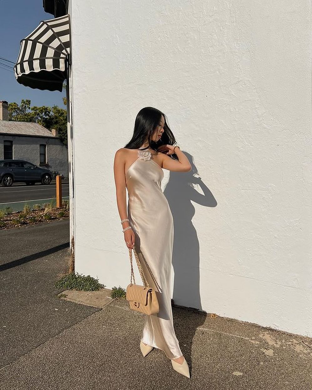 Elora - Robe Maxi Dos Nu en Satin à Encolure Halter