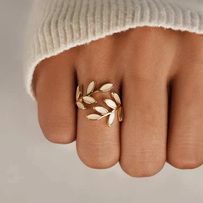 Pur - Bague Ajustable en Opale Blanche en Forme de Feuille