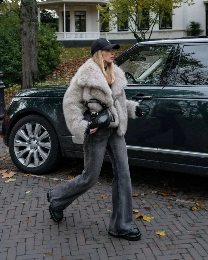 Myla - Manteau en Fausse Fourrure