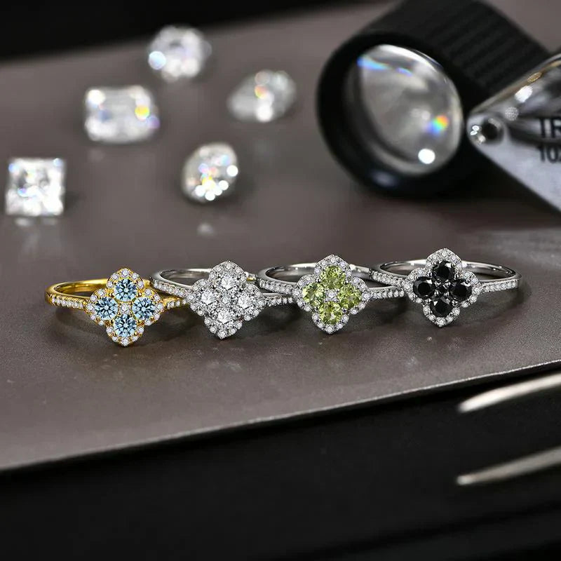 Bague Soraya en trèfle | Or blanc