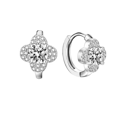 Boucles d'oreilles en Moissanite Trèfle | Or Blanc