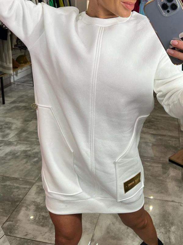 Audrey – Robe Élegante à Col Rond en Matériaux Durables